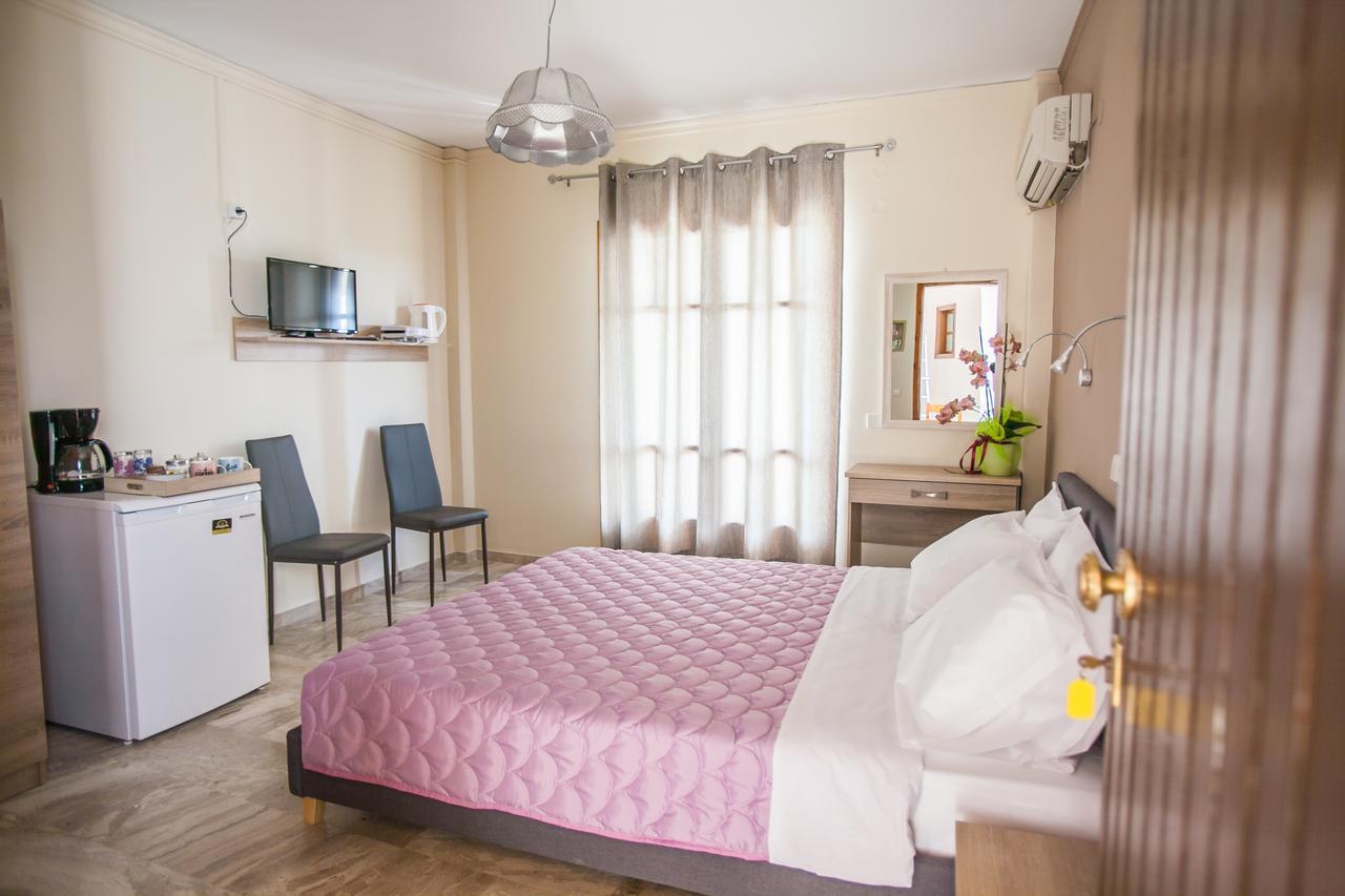 Orelia Pension Tolón 외부 사진