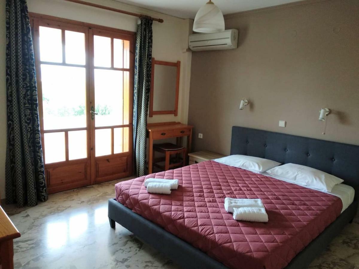 Orelia Pension Tolón 외부 사진